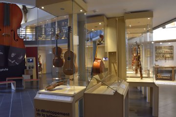Exposition « La Fabrication de la musique. Départ Mirecourt »