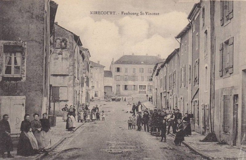 Arrêt sur image : une histoire en images et à ciel ouvert de la lutherie et de l'archèterie à Mirecourt