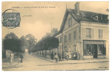 Balade urbaine 'Chantilly d'hier à aujourd'hui, voyage en cartes postales'