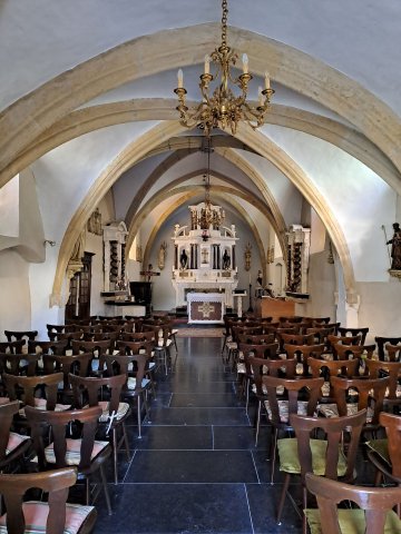 Une cloche du XVème siècle au coeur d'une chapelle