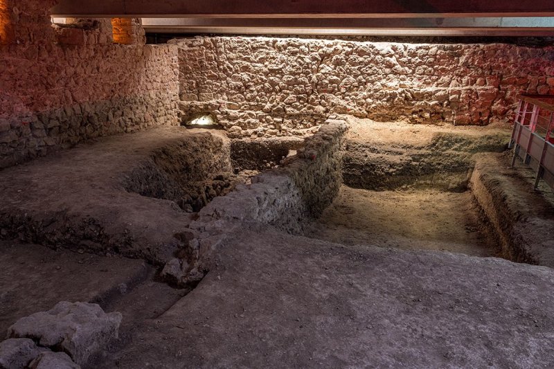 Visite de la CRYPTE DE NICE