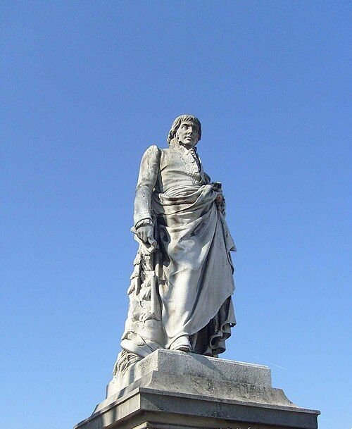 Présentation et analyse de la statue de Ladoucette à Gap