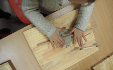 Le modelage : une médiation artistique à visée thérapeutique