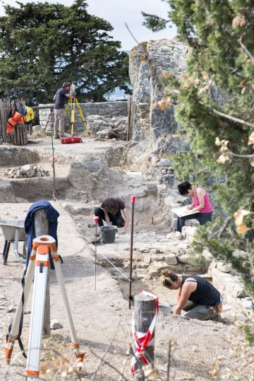 Les fouilles au château d'Hyères