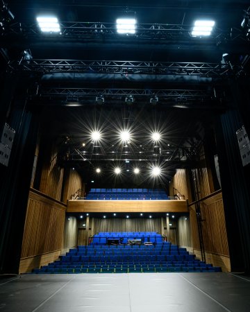 Le chantier est terminé, le Théâtre renaît, les émotions aussi