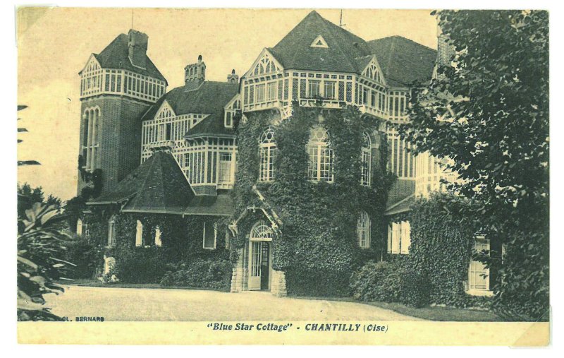 Balade urbaine 'Chantilly d'hier à aujourd'hui, voyage en cartes postales'