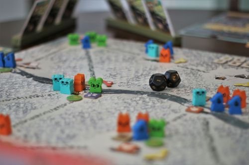 Jeux de société, jeux vidéo