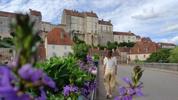 Visite du village et de l'église de Pesmes