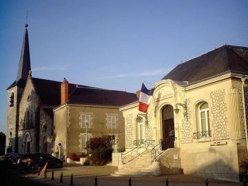 Visite exceptionnelle de la mairie de Fleury-les-Aubrais à l'occasion de ses 100 ans