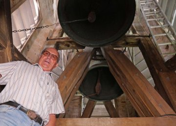 Spectacle : la tradition du sonneur de cloches