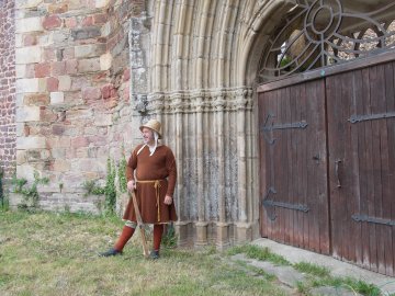 Visite guidée en costume - Montfort médiévale