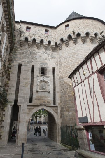 Parcours sur les remparts : Porte Prison