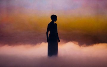 On m'a trouvée grandie, une expérience magique à couper le souffle au Théâtre Silvia Monfort