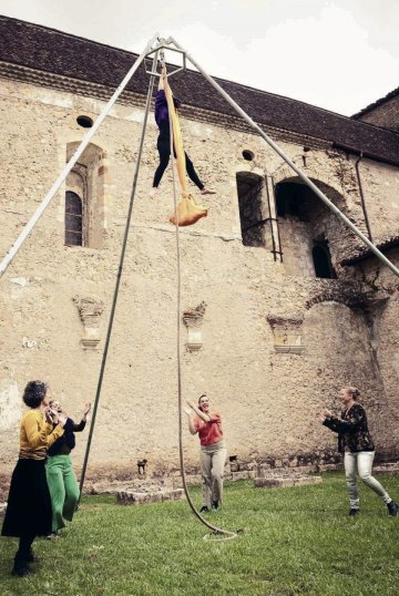 CE À QUOI NOUS TENONS