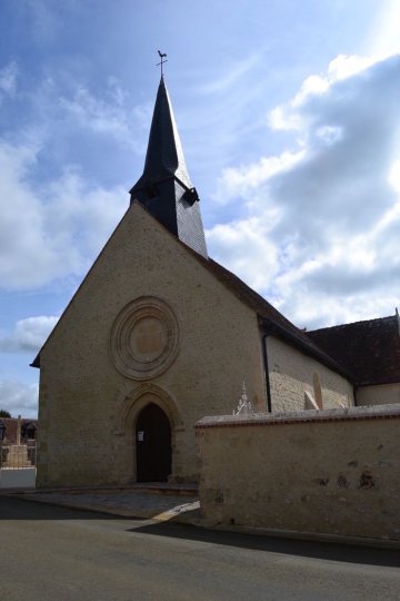 Visite libre de l'église de Pizieux (72600)