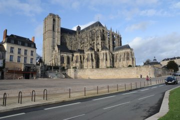 La cathédrale Saint-Julien