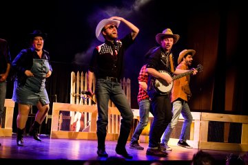 Spectacle - Chicken Ring - Compagnie La Poule