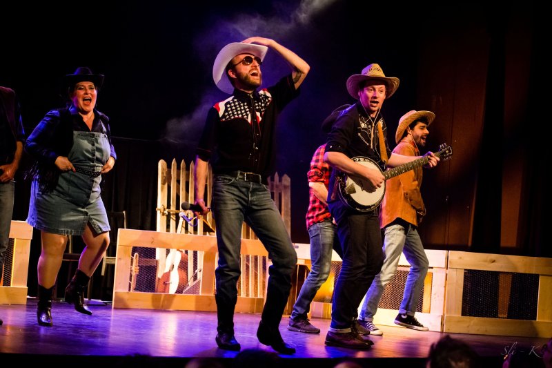 Spectacle - Chicken Ring - Compagnie La Poule