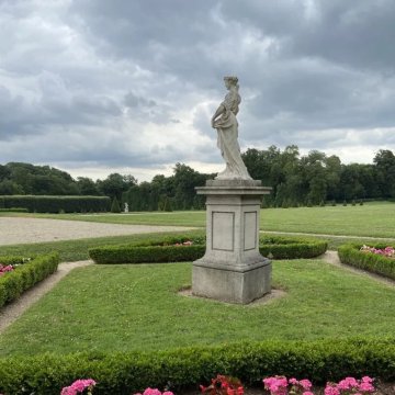 Statues, rocaille et mignonnette