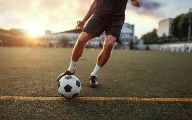 Paris sport dimanches : Football et renforcement musculaire au TEP Angélique Duchemin (ex- Amandiers)