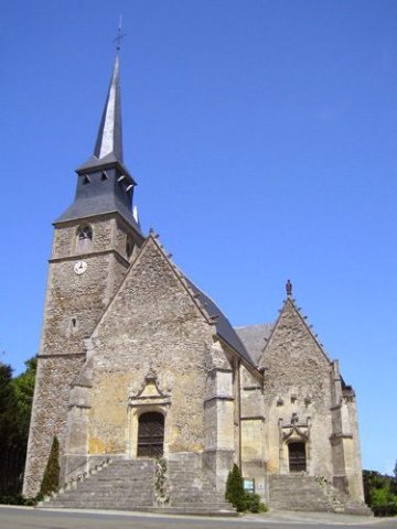 Visites de l'église et de la chapelle, exposition des chasubles