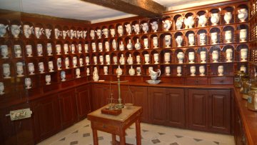 Visite guidée de l'apothicairerie - Moutiers Saint Jean 21