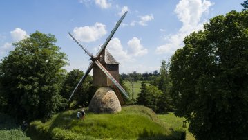 Visite du moulin cavier de La Guenaudière, unique en Mayenne