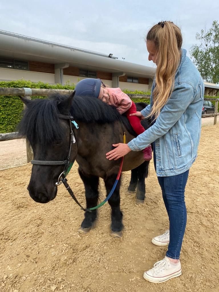 Présentation de l’équithérapie au Pôle International du Cheval Longines - Deauville