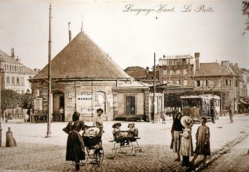Exposition de photographies sur l'histoire du Puits de Siège