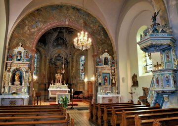 Visitez l'église Saint-Rémi, sublimée par la famille Greff