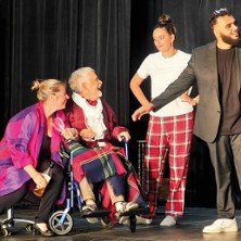 La Grande Famille par la troupe des Ateliers Caf’Thé de la Cie Rosemonde