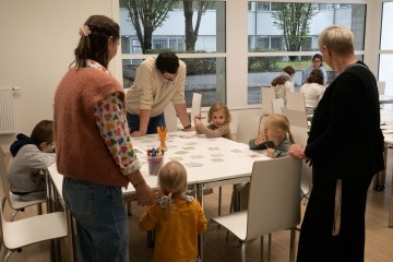 Visite familiale dans les coulisses des Archives