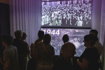 Visite guidée de l'exposition "Survivre à Auschwitz"