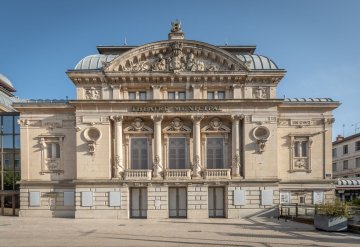 Parcours dans le centre-ville de Bourg-en-Bresse autour des réalisations de Tony FERRET