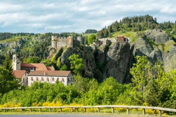 Visite libre du château fort d'Arlempdes
