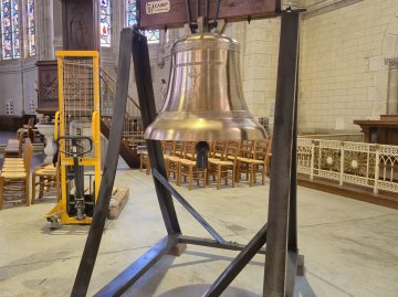 Dévoilement des 2 nouvelles cloches de l'église