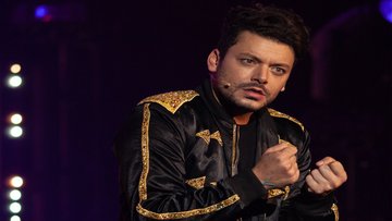 Kev adams et le fridge