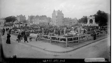 Chartres, douze arrêts sur mémoire – Bicentenaire de la photographie