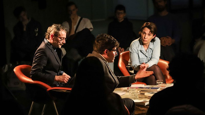 La lente et difficile agonie du crapaud buffle sur le socle patriarcal