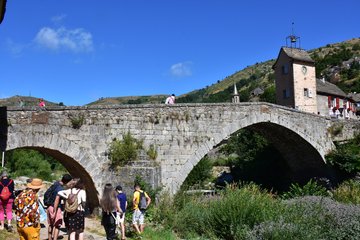 RANDONNÉE CULTURELLE DU CFD : LE PONT DE MONTVERT
