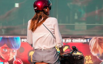 Paris Sportives : Apprentissage du vélo par l'association PLUS LOIN