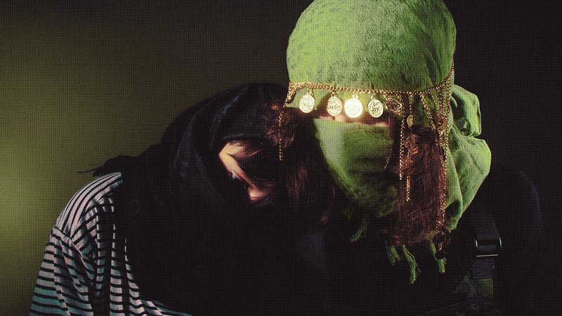 RAWWW: Mora à la Bulle Café