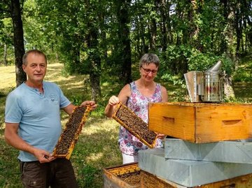 L'équipe des ruchers du Tigou accueille des étudiants du lycée agricole de Lavaur