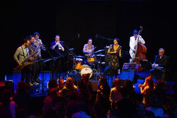 "NE DITES PAS NON  VOUS ALLEZ DANSER", de la cie Ne dites pas non vous avez souri