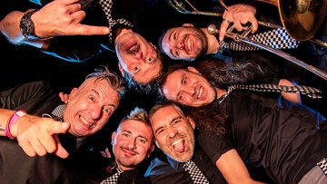 THE LOCOS (ex SKA-P) + LA PIGÑATA