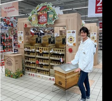 Famille Michaud - Animation et dégustation de miels à Auchan Saint-Priest