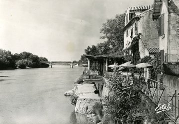 200 ans de photographies: regards sur Villeneuve lez Avignon