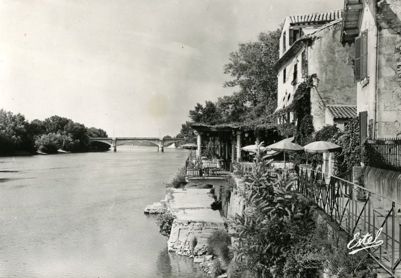 200 ans de photographies: regards sur Villeneuve lez Avignon