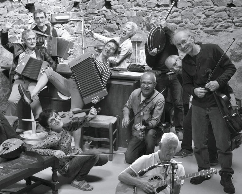 Festival Voix et Danses - Bal trad avec Les Drôles