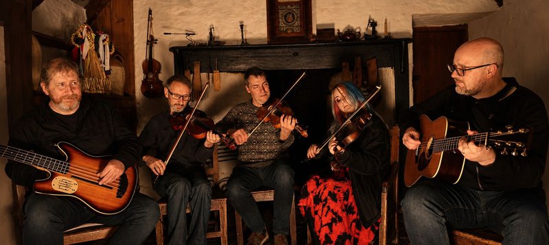 CONCERT DANSANT (Festival Celtiques) - Haltadans
Dans la chaleur d’un pub écossais